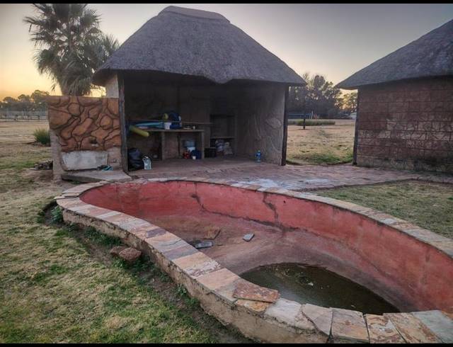3 BEDROOM HOUSE FOR SALE IN THEOVILLE